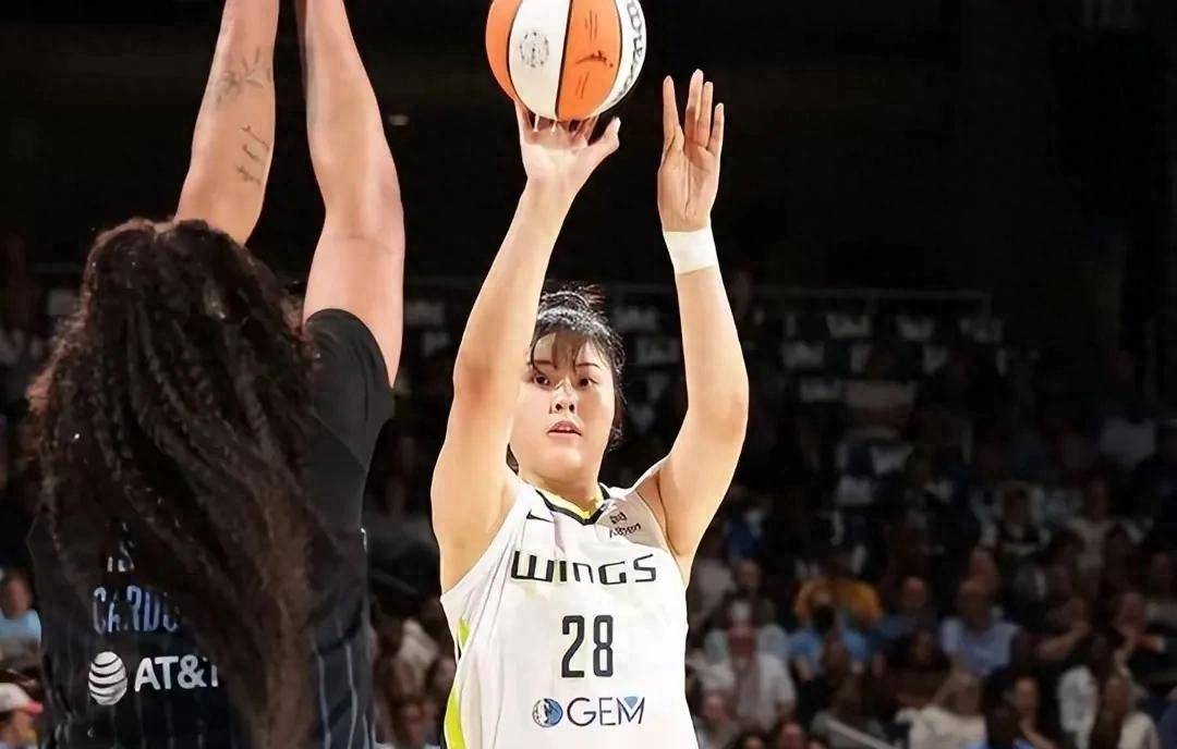 WNBA-李月汝10分8篮板飞翼末节逆转王牌未果的简单介绍