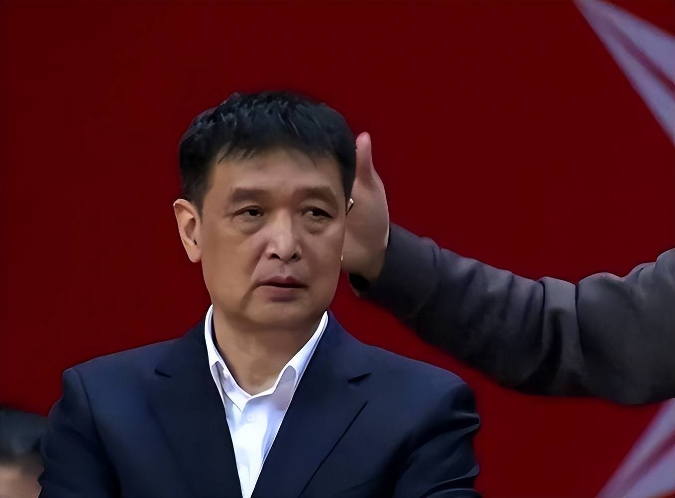 曝张庆鹏接替闵鹿蕾出任北控主帅休赛期将有球员变动(北京男篮闵鹿蕾)