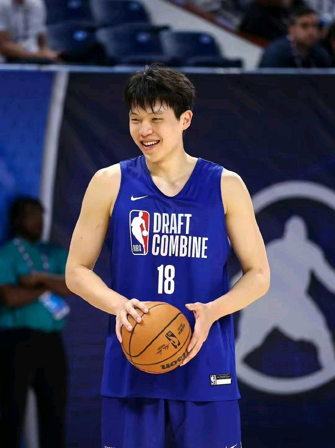 青岛男篮感谢各界支持俱乐部全力支持杨瀚森NBA征程(青岛红狮队具体赛程)