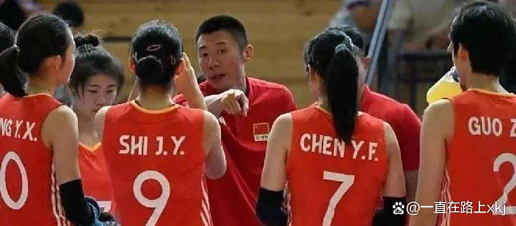 突尼斯女排球队在赛场上争先取胜的简单介绍
