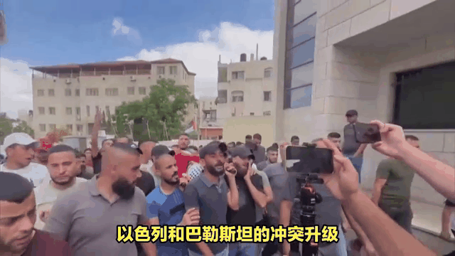 九游体育官网-传奇教练困境重重，执教生涯岌岌可危？(传奇主教练)